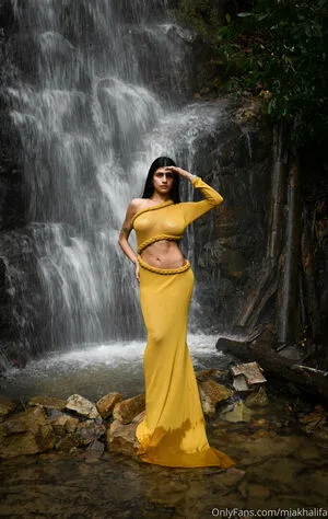 Mia Khalifa OnlyFans Leaked Free Thumbnail Picture - #MZ5SxvestL