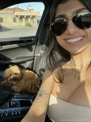 Mia Khalifa OnlyFans Leaked Free Thumbnail Picture - #Xayq5ZRF7v