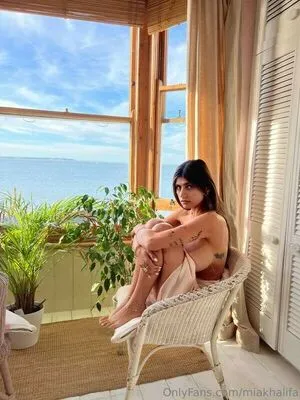 Mia Khalifa OnlyFans Leaked Free Thumbnail Picture - #ZbJqM47H4M