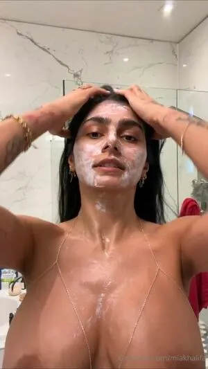Mia Khalifa OnlyFans Leaked Free Thumbnail Picture - #dfIW3TuAaY