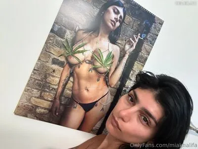 Mia Khalifa OnlyFans Leaked Free Thumbnail Picture - #gTCGuWAF9F