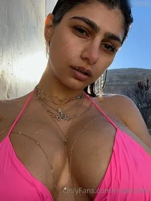 Mia Khalifa OnlyFans Leaked Free Thumbnail Picture - #qU90XfpZCI