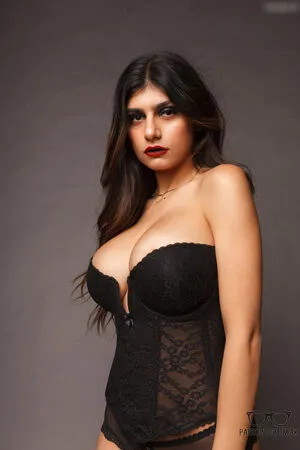 Mia Khalifa OnlyFans Leaked Free Thumbnail Picture - #qoq6jKjTUg