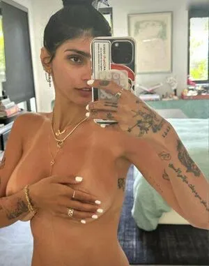 Mia Khalifa OnlyFans Leaked Free Thumbnail Picture - #tQP0rhuuMY