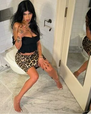 Mia Khalifa OnlyFans Leaked Free Thumbnail Picture - #0iRFevieoR