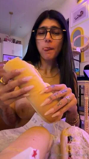 Mia Khalifa OnlyFans Leaked Free Thumbnail Picture - #15rVBHVyQY