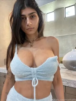 Mia Khalifa OnlyFans Leaked Free Thumbnail Picture - #28jVOziR4Z