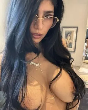 Mia Khalifa OnlyFans Leaked Free Thumbnail Picture - #3aOznHj8lv
