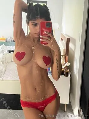 Mia Khalifa OnlyFans Leaked Free Thumbnail Picture - #407suIIPhx