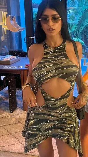 Mia Khalifa OnlyFans Leaked Free Thumbnail Picture - #43FEWYY1yg