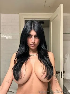 Mia Khalifa OnlyFans Leaked Free Thumbnail Picture - #46tHHFCVCx