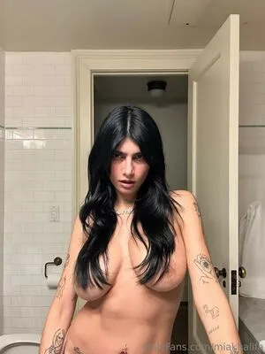 Mia Khalifa OnlyFans Leaked Free Thumbnail Picture - #6PG308mNsr