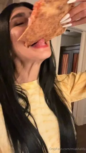 Mia Khalifa OnlyFans Leaked Free Thumbnail Picture - #8FeNyxUtEM