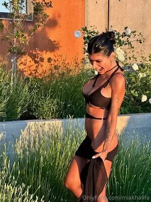 Mia Khalifa OnlyFans Leaked Free Thumbnail Picture - #AUNWD36fDO