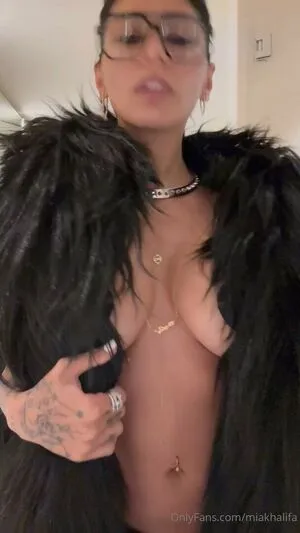Mia Khalifa OnlyFans Leaked Free Thumbnail Picture - #At1HTlXeJo