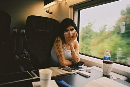 Mia Khalifa OnlyFans Leaked Free Thumbnail Picture - #SF7inx9PDr