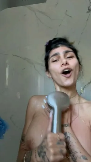 Mia Khalifa OnlyFans Leaked Free Thumbnail Picture - #YA8uibEvu2