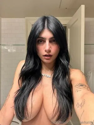 Mia Khalifa OnlyFans Leaked Free Thumbnail Picture - #ZdZUWkaKGq