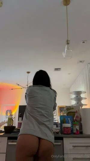 Mia Khalifa OnlyFans Leaked Free Thumbnail Picture - #b9iHiApTpd