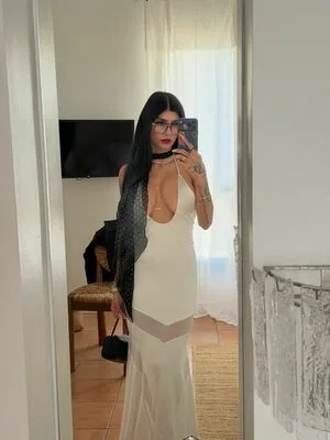 Mia Khalifa OnlyFans Leaked Free Thumbnail Picture - #bgU4ThO7xd