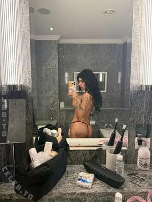 Mia Khalifa OnlyFans Leaked Free Thumbnail Picture - #d7T1yi0ldZ