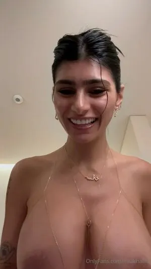 Mia Khalifa OnlyFans Leaked Free Thumbnail Picture - #er6ERLUoFB