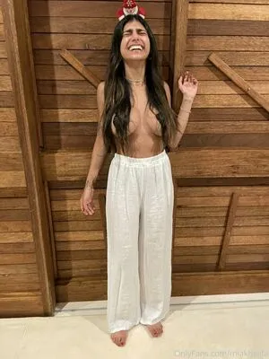 Mia Khalifa OnlyFans Leaked Free Thumbnail Picture - #k06R8OUPqp