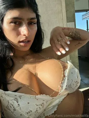 Mia Khalifa OnlyFans Leaked Free Thumbnail Picture - #pH6Pg673mQ
