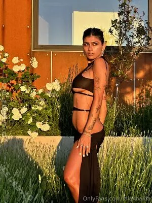 Mia Khalifa OnlyFans Leaked Free Thumbnail Picture - #xbAyjQtTOa