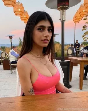 Mia Khalifa OnlyFans Leaked Free Thumbnail Picture - #1I2lsRpnzN