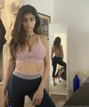 Mia Khalifa OnlyFans Leaked Free Thumbnail Picture - #1P2MBgblkU