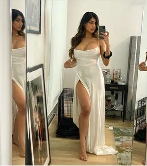 Mia Khalifa OnlyFans Leaked Free Thumbnail Picture - #7zbn81ClLM