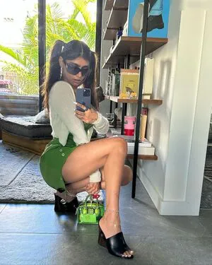 Mia Khalifa OnlyFans Leaked Free Thumbnail Picture - #9faFGthWlC