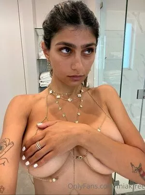 Mia Khalifa OnlyFans Leaked Free Thumbnail Picture - #IFPjhtAsh9