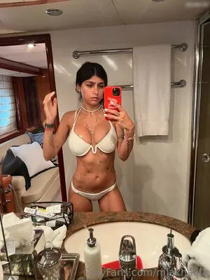 Mia Khalifa OnlyFans Leaked Free Thumbnail Picture - #LlRGQfuyaH