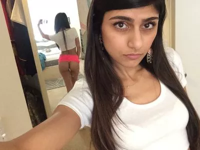 Mia Khalifa OnlyFans Leaked Free Thumbnail Picture - #MRxII3LQcj