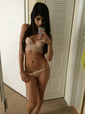 Mia Khalifa OnlyFans Leaked Free Thumbnail Picture - #OQsf0vMp93