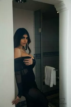 Mia Khalifa OnlyFans Leaked Free Thumbnail Picture - #clTLv0SRyq