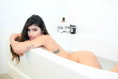 Mia Khalifa OnlyFans Leaked Free Thumbnail Picture - #cxB6zqp1hm