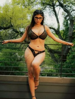 Mia Khalifa OnlyFans Leaked Free Thumbnail Picture - #oxCMAySaUN