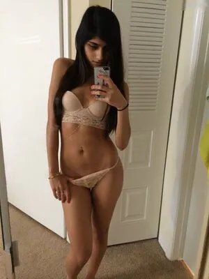 Mia Khalifa OnlyFans Leaked Free Thumbnail Picture - #vvv7EvoCKr