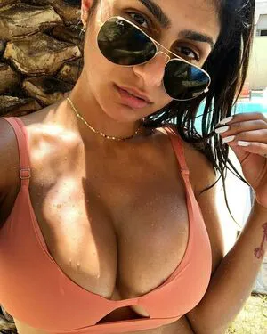 Mia Khalifa OnlyFans Leaked Free Thumbnail Picture - #xmns8e7LF7