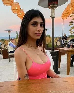 Mia Khalifa OnlyFans Leaked Free Thumbnail Picture - #yLwth4uF7r