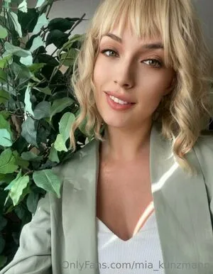 Mia Kunzmann OnlyFans Leaked Free Thumbnail Picture - #bE1HD2ACuy