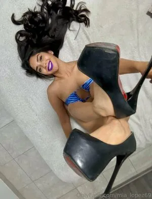 Mia Lopez69 OnlyFans Leaked Free Thumbnail Picture - #4W1KOBlU4F