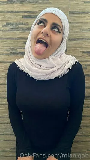Mia Niqab OnlyFans Leaked Free Thumbnail Picture - #8podvRuIrj