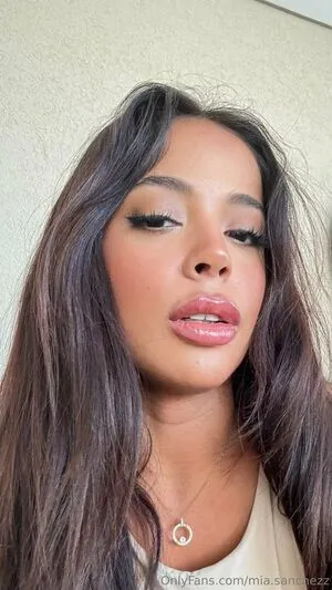 Mia Sanchezz OnlyFans Leaked Free Thumbnail Picture - #uPxqUuYA88