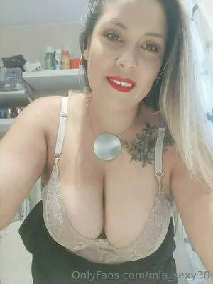 Mia Sexy30 OnlyFans Leaked Free Thumbnail Picture - #95vnFgKB93