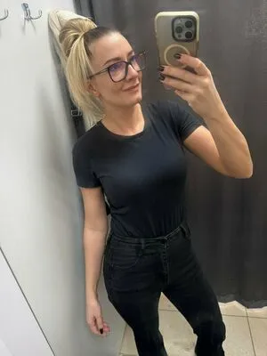 Mia Sinner OnlyFans Leaked Free Thumbnail Picture - #ECNllB6w5U