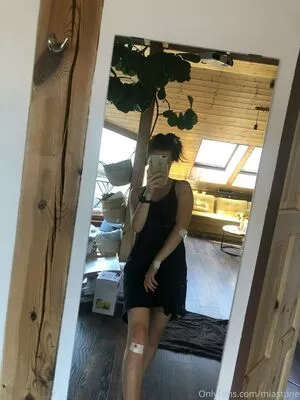 Mia Sollis OnlyFans Leaked Free Thumbnail Picture - #EdwH4x3sGA